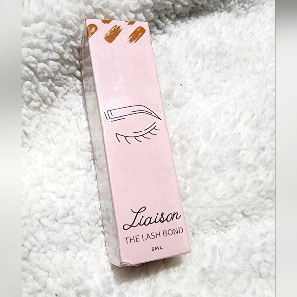 LIAISON The Lash Bond